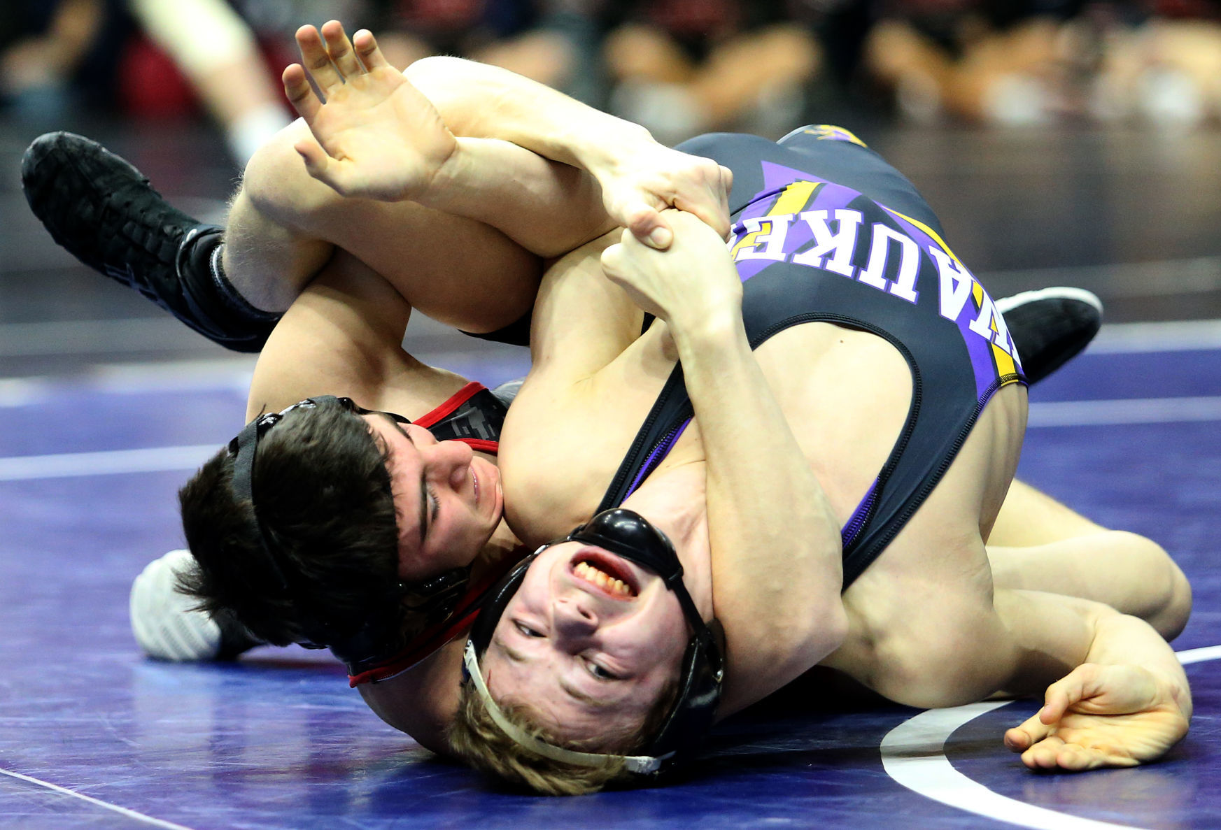 021519-qct-IA-HS-Wrestling-010